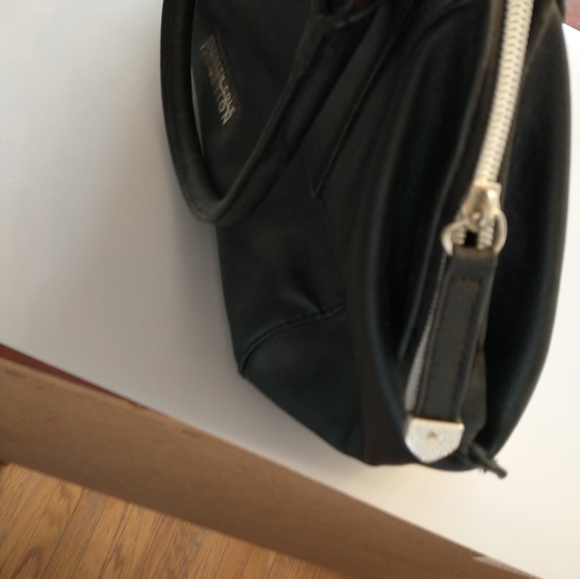 Kenneth Cole ladies handbag - Picture 3 of 7